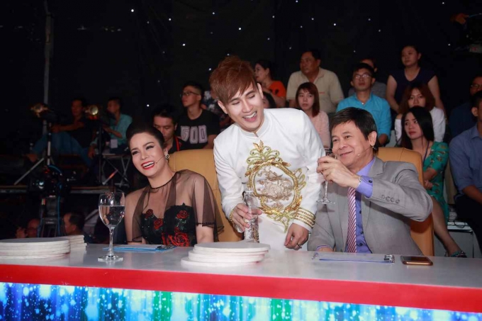 Nhật Kim Anh giảm 31 kg sau khi sinh để c&oacute; th&acirc;n h&igrave;nh thon gọn