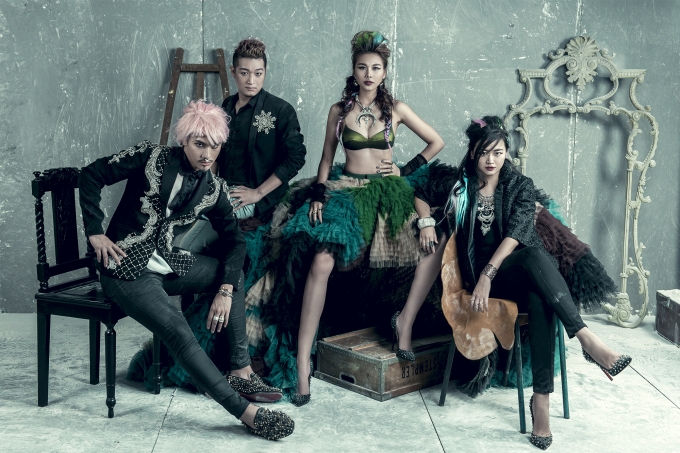 Loạt ảnh đậm chất punk rock c&aacute; t&iacute;nh của bộ tứ quyền lực Vietnam's Next Top Model 2016