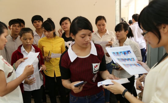 Gi&aacute;m thị phải c&oacute; th&aacute;i độ mềm dẻo kh&ocirc;ng tạo sự căng thẳng cho th&iacute; sinh.&nbsp;Ảnh minh họa.&nbsp;