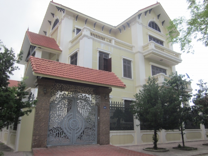 Một ng&ocirc;i biệt thự kh&aacute;c được x&acirc;y dựng c&aacute;ch đ&acirc;y &iacute;t l&acirc;u.