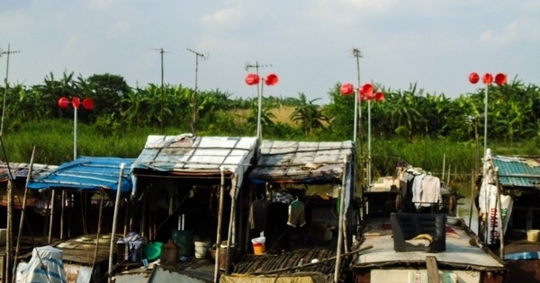 Máy phát điện "chậu nhựa" ở xóm chài Hà Nội