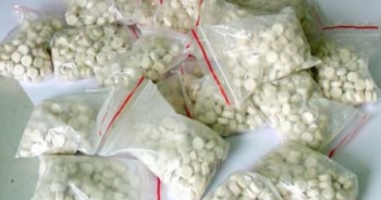 Sơn La bắt 2 đối tượng vận chuyển trái phép 8.000 viên ma túy tổng hợp