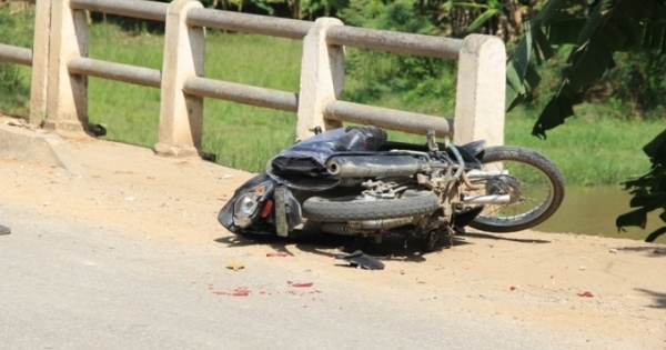 Thanh Hóa: Bị xe ben tông trực diện, nữ sinh chết thảm ngay trước kỳ thi THPT quốc gia