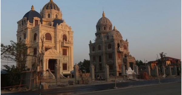 Lâu đài song sinh 1500 tỉ đồng với nội thất dát vàng ở Ninh Bình