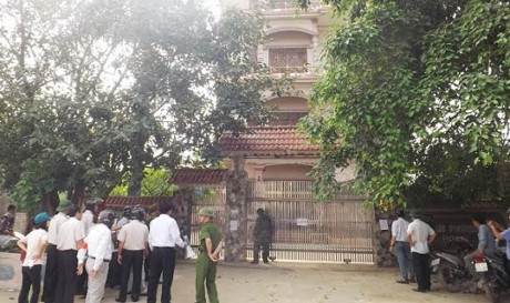 Vụ cưỡng chế thi h&agrave;nh &aacute;n tại Kh&aacute;ch sạn Phương Nam.