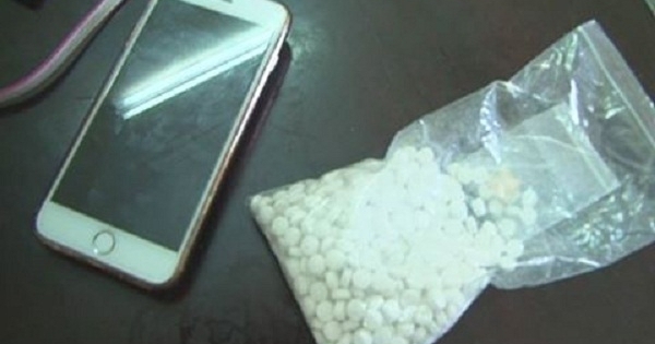 Bắt thiếu nữ tàng trữ trái phép hơn 500 viên ma túy tổng hợp