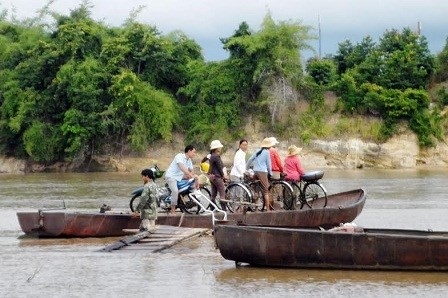 Mong luật kh&ocirc;ng bị &ldquo;nước cuốn tr&ocirc;i&rdquo;
