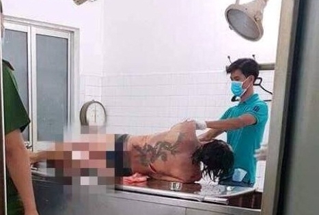 Đồng Nai: Đang ngồi uống cà phê bị chém tử vong