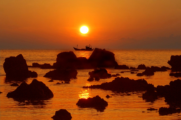 &nbsp;Đắm trong vẻ huy ho&agrave;ng b&igrave;nh minh hay sự lặng lẽ ho&agrave;ng h&ocirc;n của một c&otilde;i sơn thủy hữu t&igrave;nh.