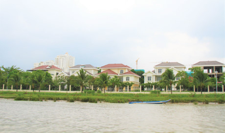 Biệt thự, nh&agrave; phố TP.HCM đang c&oacute; thanh khoản tốt trong nửa đầu năm 2017.