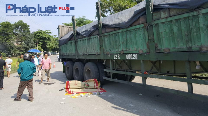 Nạn nh&acirc;n bị b&aacute;nh sau ch&egrave;n v&agrave;o phần đầu v&agrave; ngực. (Ảnh Tiến Vũ)