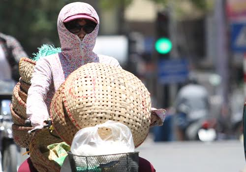 Nắng n&oacute;ng tại Bắc Bộ k&eacute;o d&agrave;i đến hết ng&agrave;y mai, sau đ&oacute; sẽ c&oacute; khối kh&ocirc;ng kh&iacute; lạnh tr&agrave;n xuống, l&agrave;m nhiệt độ giảm mạnh. Ảnh: minh họa/ Ngọc Th&agrave;nh