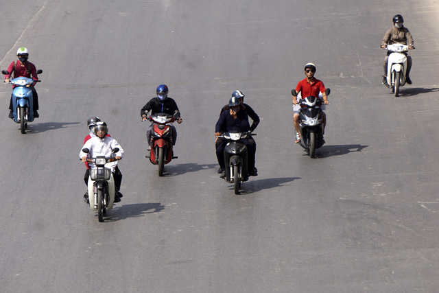 T&igrave;nh cảnh cũng tương tự tại đường Nguyễn Tr&atilde;i.