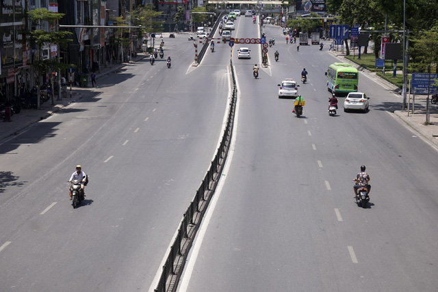 Phố T&acirc;y Sơn.