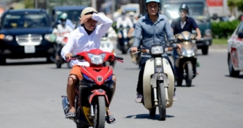 Nắng nóng kỷ lục, cô giáo Tiếng Anh làm thơ “Khoan hãy về Hà Nội nghe anh”