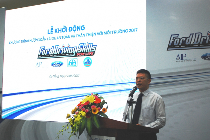Đại diện h&atilde;ng Ford chia sẻ về chương tr&igrave;nh đ&agrave;o&nbsp;tạo l&aacute;i xe an to&agrave;n.