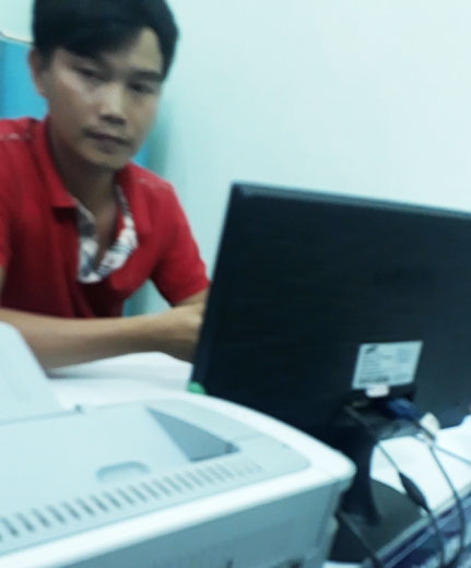 H&ocirc;m 22/5, người đ&agrave;n &ocirc;ng xưng t&ecirc;n Huỳnh Minh Vũ - C&aacute;n bộ tiếp c&ocirc;ng d&acirc;n của C&ocirc;ng an huyện H&oacute;c M&ocirc;n cho rằng: &ldquo;Ph&oacute;ng vi&ecirc;n kh&ocirc;ng c&oacute; thẩm quyền can thiệp v&agrave;o c&ocirc;ng việc nội bộ của C&ocirc;ng an huyện H&oacute;c M&ocirc;n