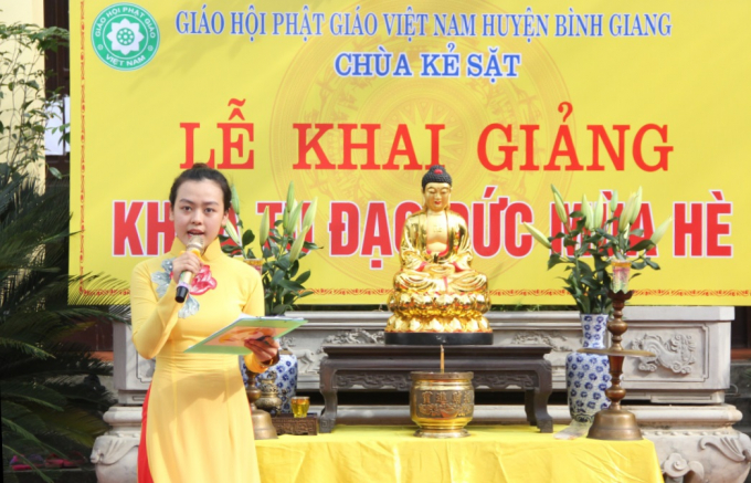 Khải giảng kh&oacute;a tu đạo đức m&ugrave;a h&egrave; cho thanh thiếu ni&ecirc;n phật tử.