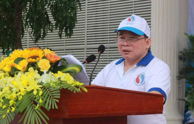 Thứ trưởng Bộ GD&amp;amp;amp;ĐT B&ugrave;i Văn Ga ph&aacute;t biểu tại buổi lễ.