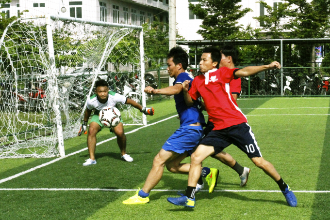 Giải B&oacute;ng đ&aacute; B&aacute;o ch&iacute; miền Trung lần thứ IV: Cuộc tranh t&agrave;i nảy lửa với những khoảnh khắc ấn tượng