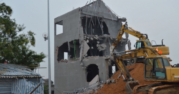 Xây nhà trên đất chiếm, xử phạt mấy hành vi?