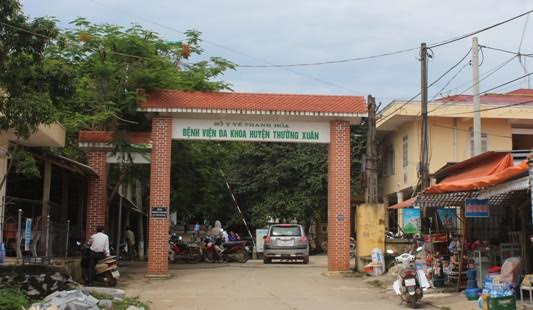 C&aacute;ch chức Ph&oacute; Gi&aacute;m đốc bệnh viện quan hệ bất ch&iacute;nh với nữ đồng nghiệp