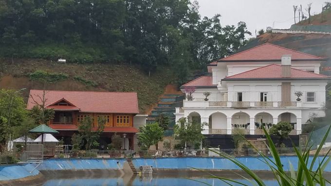 Khu dinh thự khủng của &ocirc;ng Phạm Sỹ Q&uacute;y, Gi&aacute;m đốc Sở TNMT tỉnh Y&ecirc;n B&aacute;i.