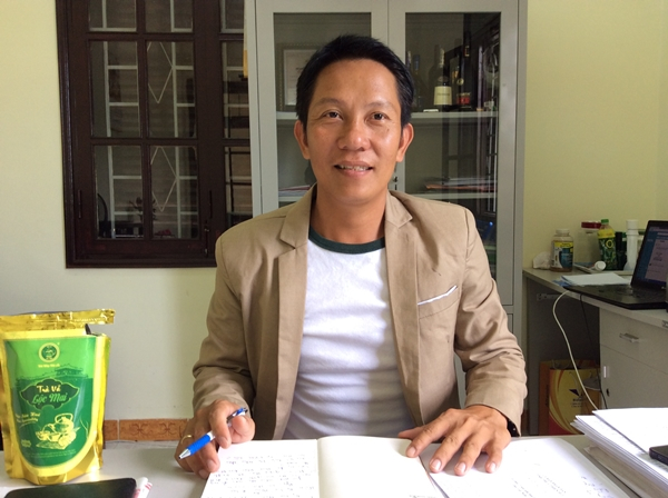 Ch&acirc;n dung Gi&aacute;m đốc Tr&agrave; vả Lộc Mai, Mai Quốc Bảo&nbsp;