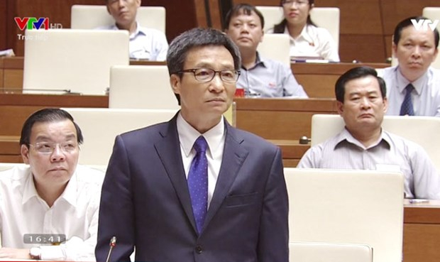 Ph&oacute; Thủ tướng Vũ Đức Đam trả lời chất vấn về quy hoạch du lịch tr&ecirc;n b&aacute;n đảo Sơn Tr&agrave;.