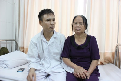 Nghĩa cử tuyệt vời của bà mẹ hiến trái tim con cứu người dưng