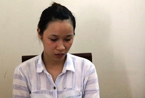 Với thủ đoạn b&aacute;n h&agrave;ng qua mạng, Ph&ugrave;ng Thị Kim Hương đ&atilde; lừa đảo được h&agrave;ng trăm triệu đồng.