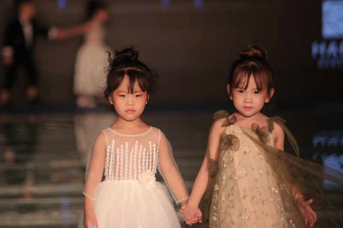 Kh&aacute;n giả m&atilde;n nh&atilde;n với Tuần lễ thời trang trẻ em Việt Nam - Vietnam Junior Fashion Week m&ugrave;a thứ 3
