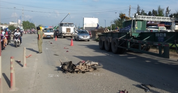 Kéo lê nạn nhân gần 50m rồi bỏ chạy, tài xế xe ben bị người dân truy đuổi