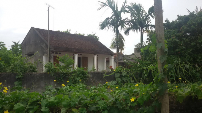 Ng&ocirc;i nh&agrave; của b&aacute;c h&agrave;ng x&oacute;m bị tố hiếp d&acirc;m ch&aacute;u L.