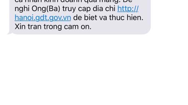 Tin nhắn của Cục Thuế H&agrave; Nội y&ecirc;u cầu người b&aacute;n h&agrave;ng tr&ecirc;n facebook nộp thuế.