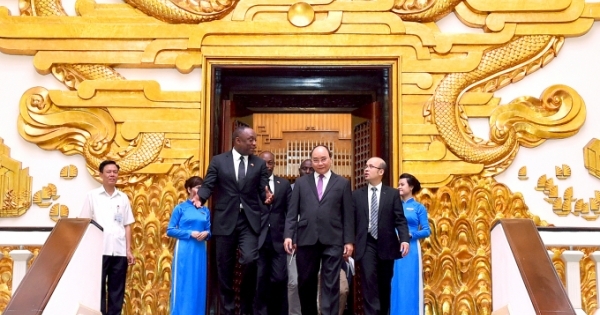 Thủ tướng Nguyễn Xuân Phúc tiếp Chủ tịch Thượng viện Cộng hòa Haiti