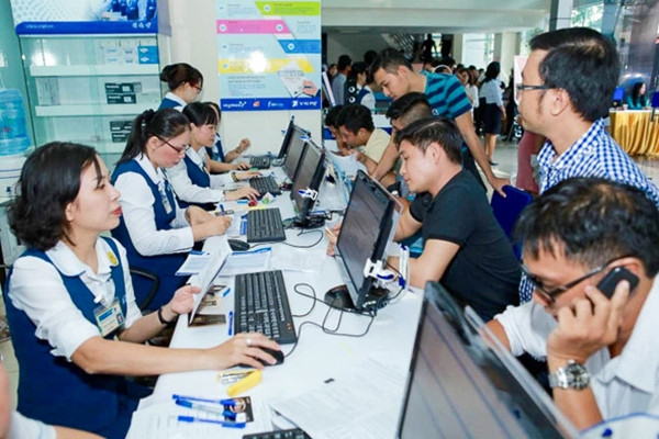 C&aacute;c thu&ecirc; bao di động khi đăng k&yacute; mới sẽ được y&ecirc;u cầu chụp ảnh ngay tại điểm giao dịch.