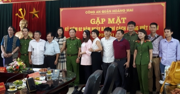 Công an quận Hoàng Mai tri ân người làm báo