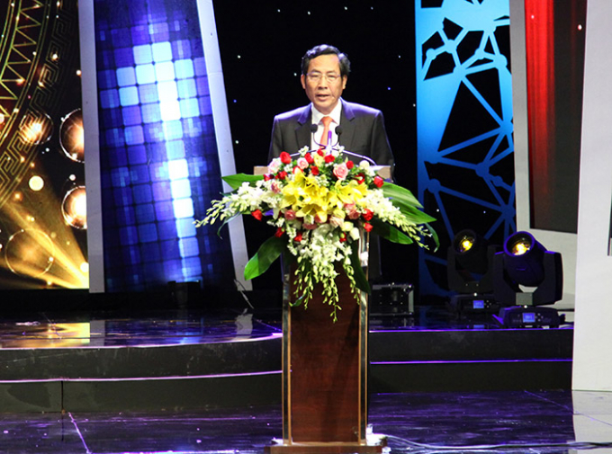 Đồng ch&iacute; Thuận Hữu- Ủy vi&ecirc;n T.Ư Đảng, Chủ tịch Hội Nh&agrave; b&aacute;o Việt Nam, Tổng Bi&ecirc;n tập B&aacute;o Nh&acirc;n D&acirc;n ph&aacute;t biểu khai mạc Lễ Trao giải.