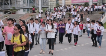 49 thí sinh bị đình chỉ trong ngày thi đầu tiên