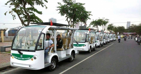 Thí điểm xe 4 bánh chạy điện chở khách du lịch