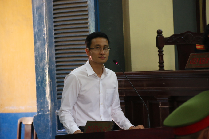 &Ocirc;ng Cao To&agrave;n Mỹ l&uacute;ng t&uacute;ng trả lời c&aacute;c c&acirc;u hỏi tại t&ograve;a.