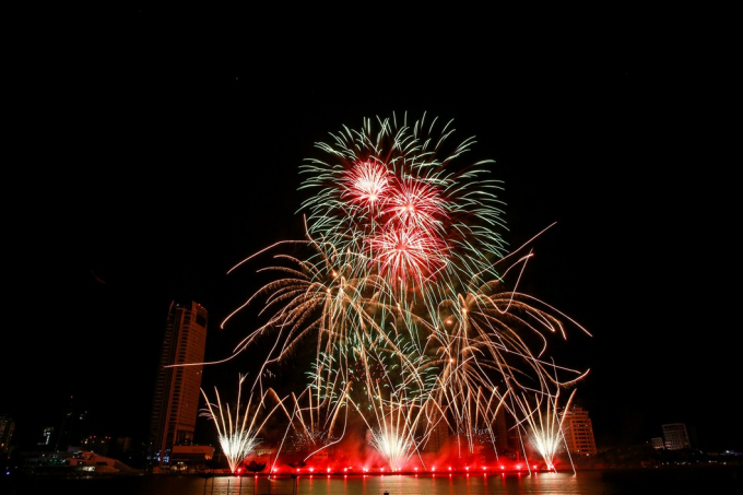 Phần mở đầu thi của Italia dựa tr&ecirc;n c&acirc;u chuyện &nbsp;bộ phim Eragon.