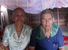 Vợ chồng &ocirc;ng Hới, b&agrave; My.