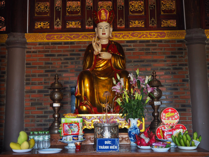 Đến Hải Tiến lễ ch&ugrave;a Hồi Long