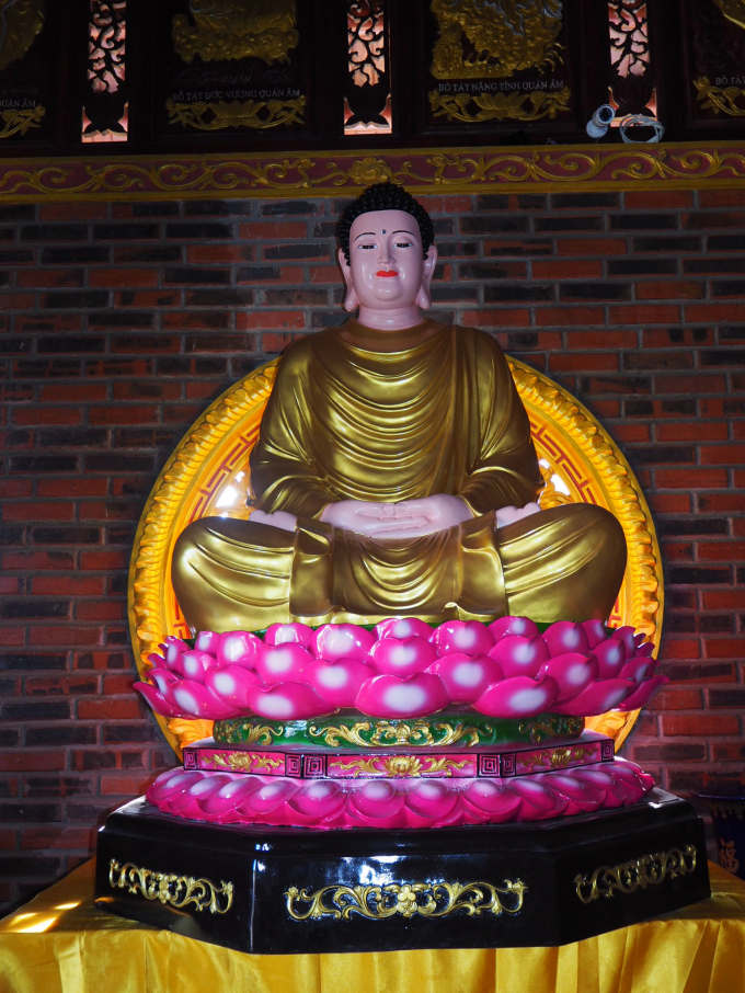 Đến Hải Tiến lễ ch&ugrave;a Hồi Long