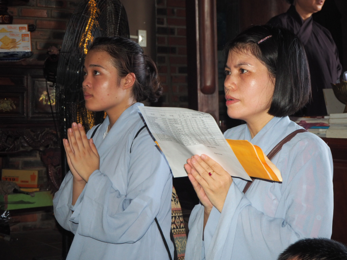 Đến Hải Tiến lễ ch&ugrave;a Hồi Long