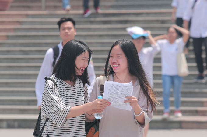 Niềm vui của th&iacute; sinh kết th&uacute;c kỳ thi THPT Quốc gia.