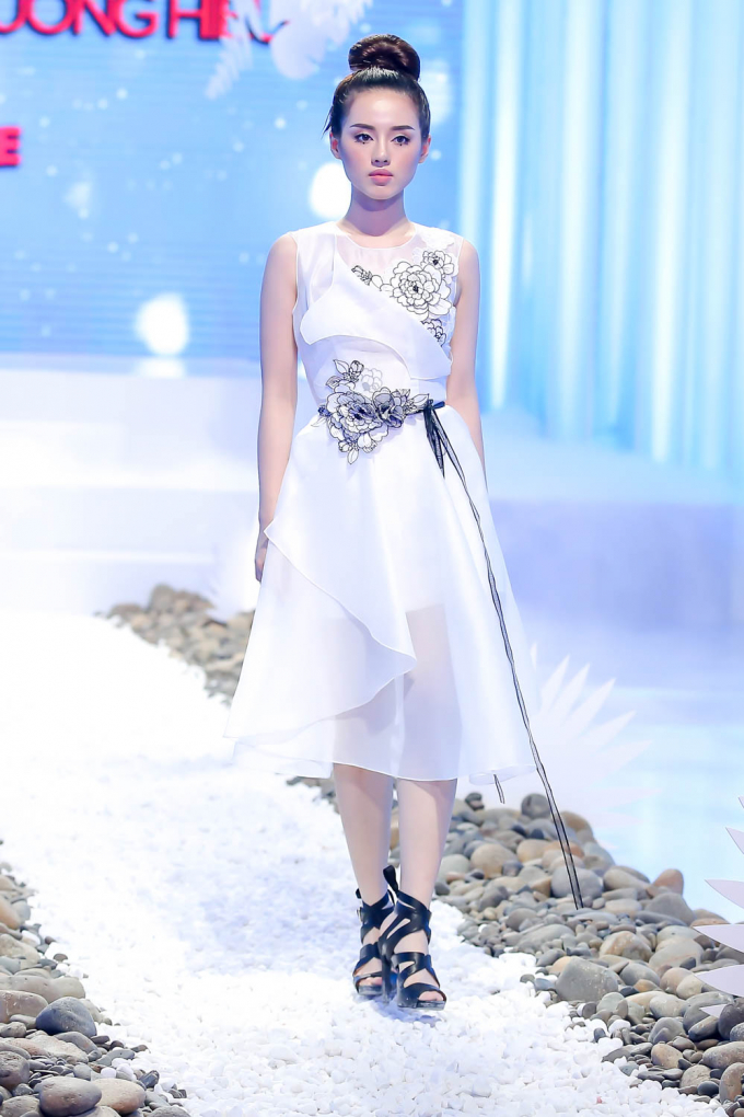 Minh T&uacute; lớn tiếng khuy&ecirc;n Lan Khu&ecirc;