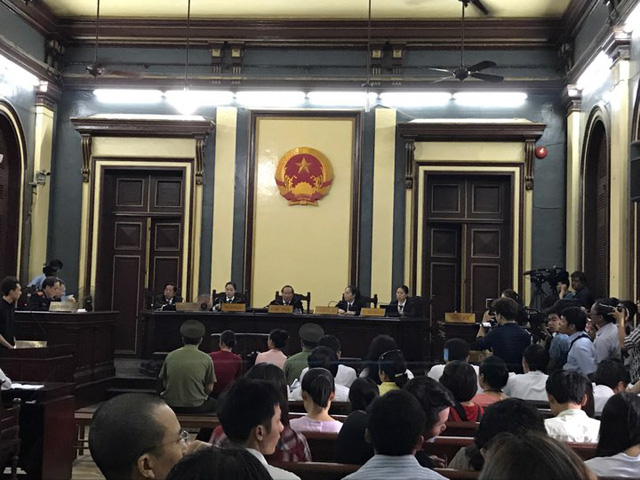 Vụ hoa h&acirc;̣u Phương Nga: Ai ph&aacute;t t&aacute;n hợp đ&ocirc;̀ng tình cảm?